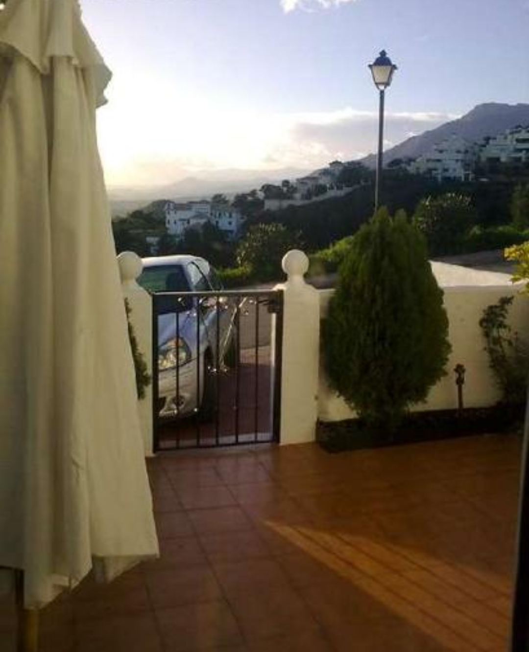 منزل للبيع في Alto de los Monteros (Marbella)